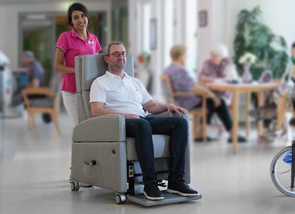 VIANDOpflege®: Sessel für den Pflegebereich